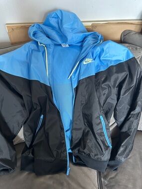 Nike Black and Light Blue Hooded Windbreaker Jacket